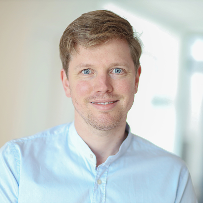 Dr. Andreas Gillmann Dr. Andreas Gillmann